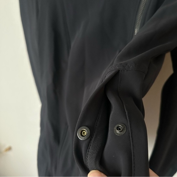 Lululemon Bust A Move Jacket Peplum Black Hood Soft Shell $178.00 - Picture 9 of 16